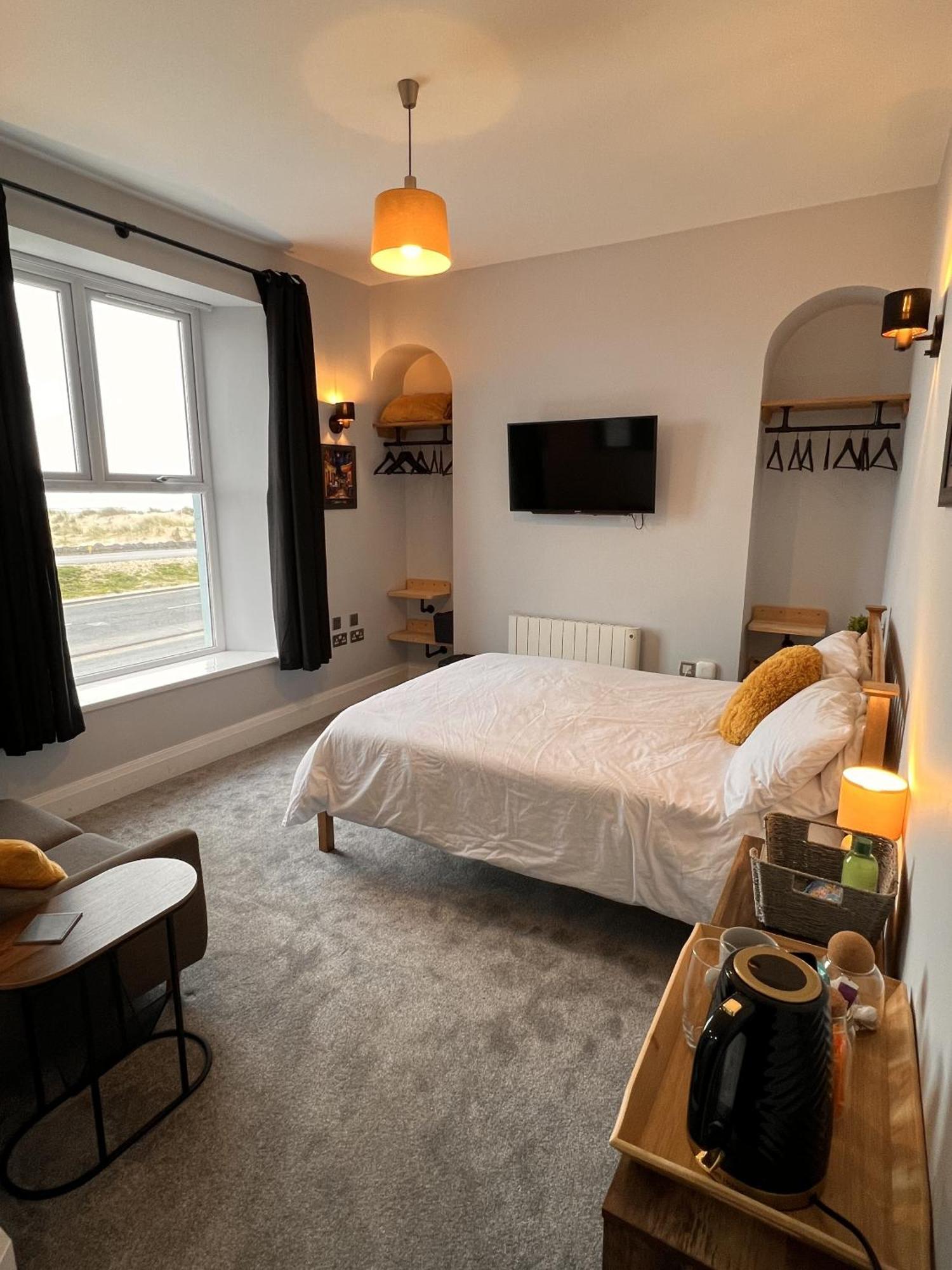 Hoopers Sandy Beach Guest Rooms Swansea Bilik gambar